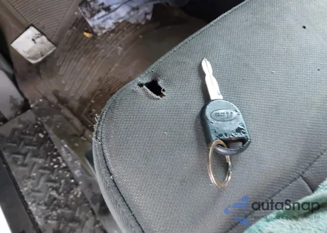 2005 Ford F150 z USA, uszkodzony, nr VIN 1FTRF12235NA98235